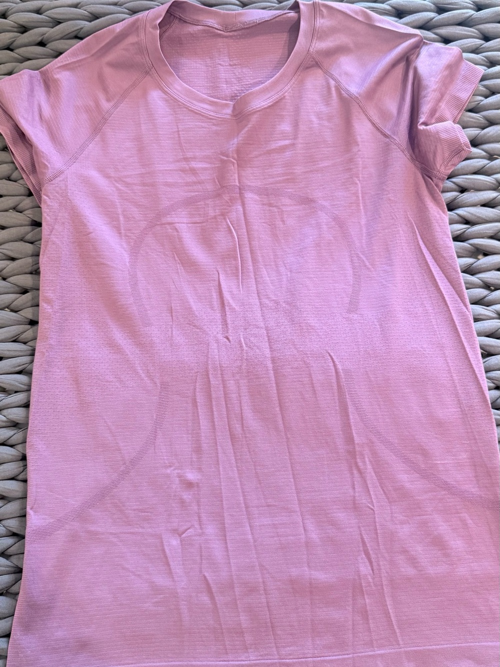 Lululemon Swiftly Tech hip length. Size 10. Purple/pink